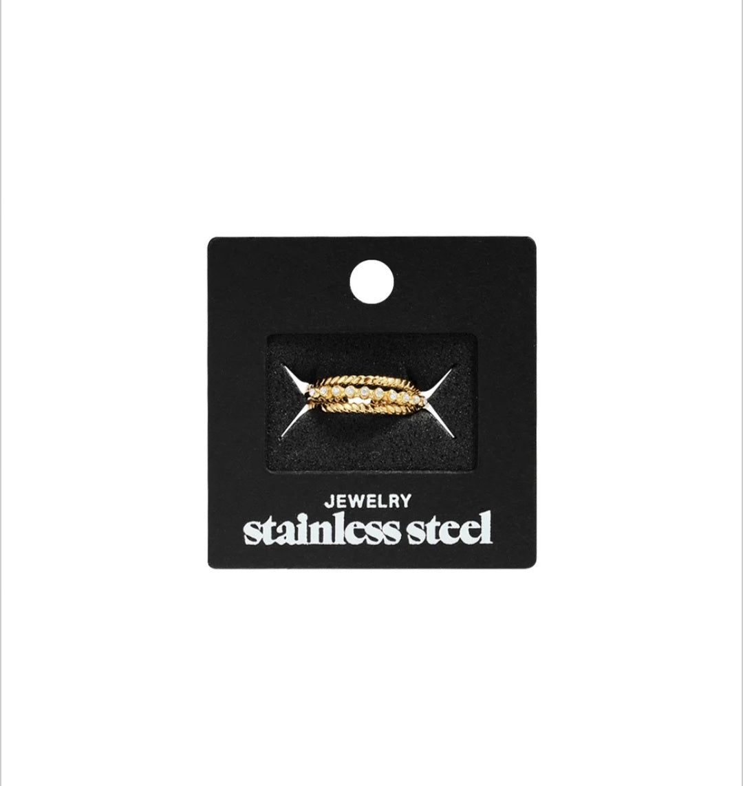 Doppelring mit kleinen Steinen