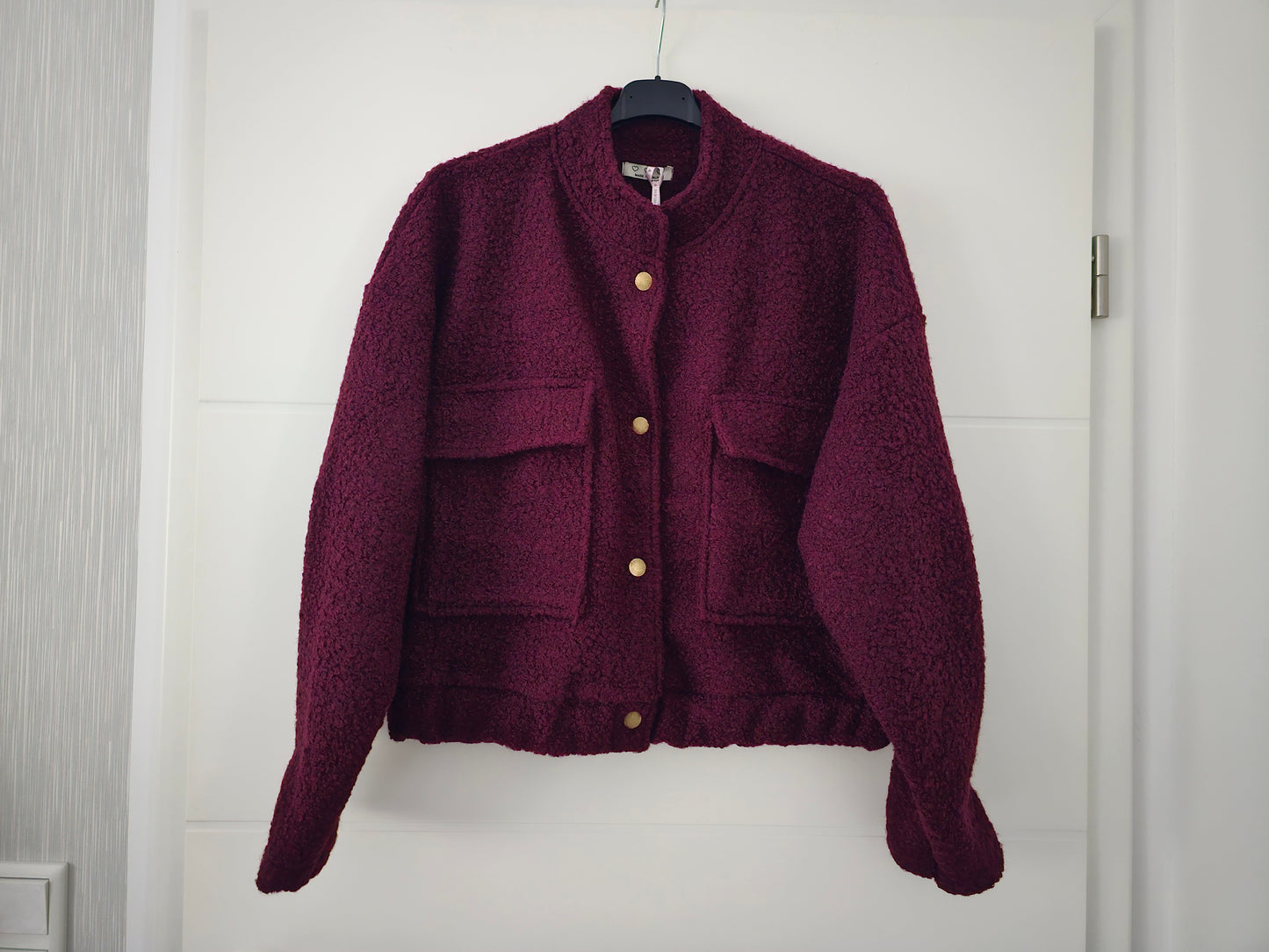 Kurze Boucle-Jacke bordeaux