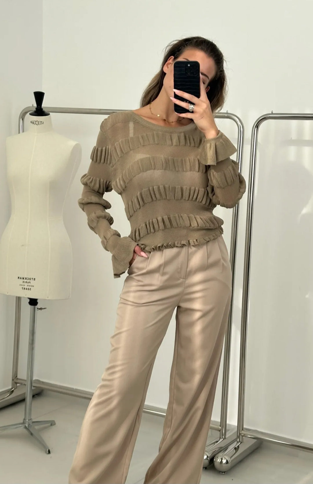Leichter Schleifen Pullover