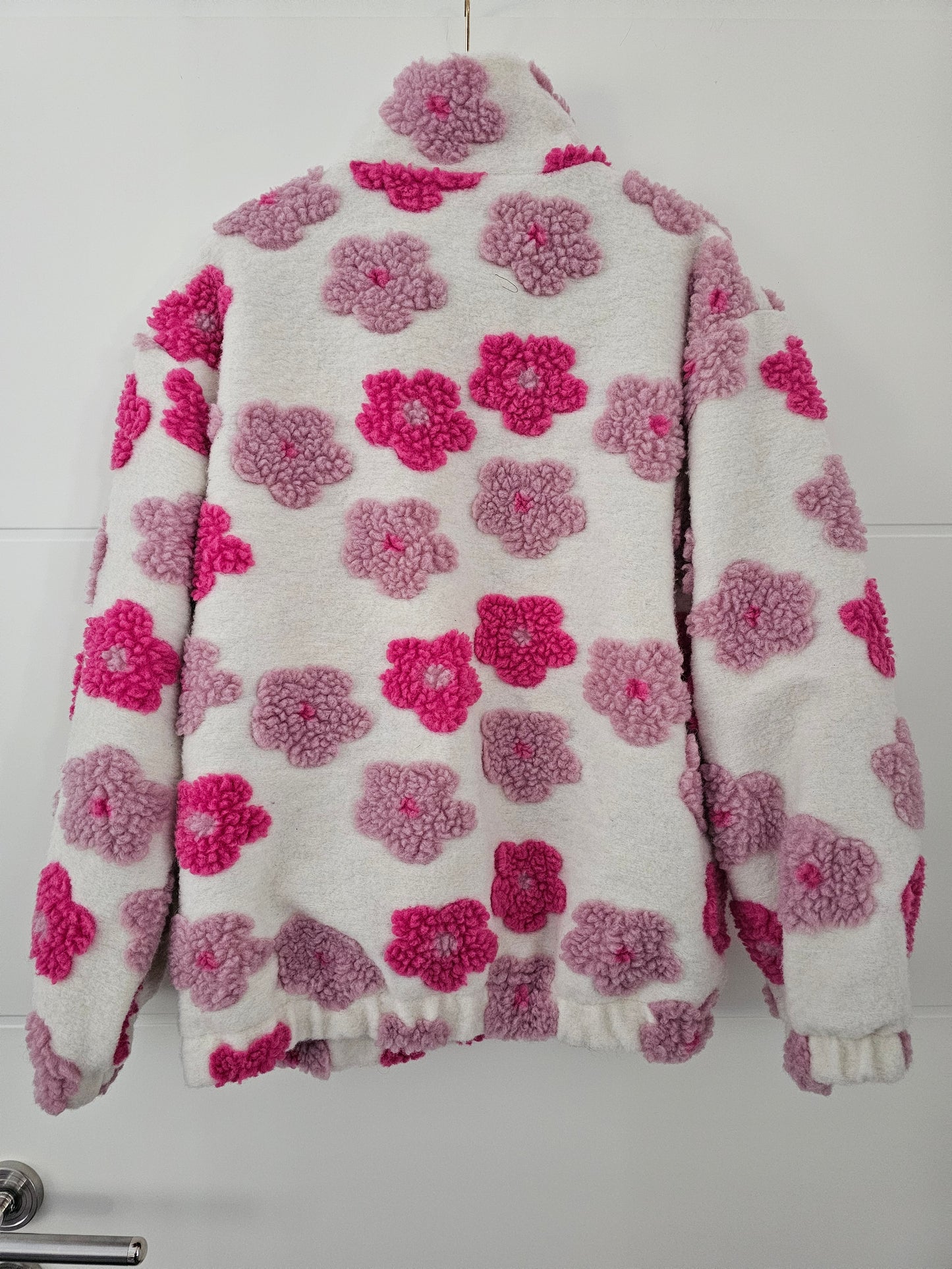 Teddy Jacke Blumi