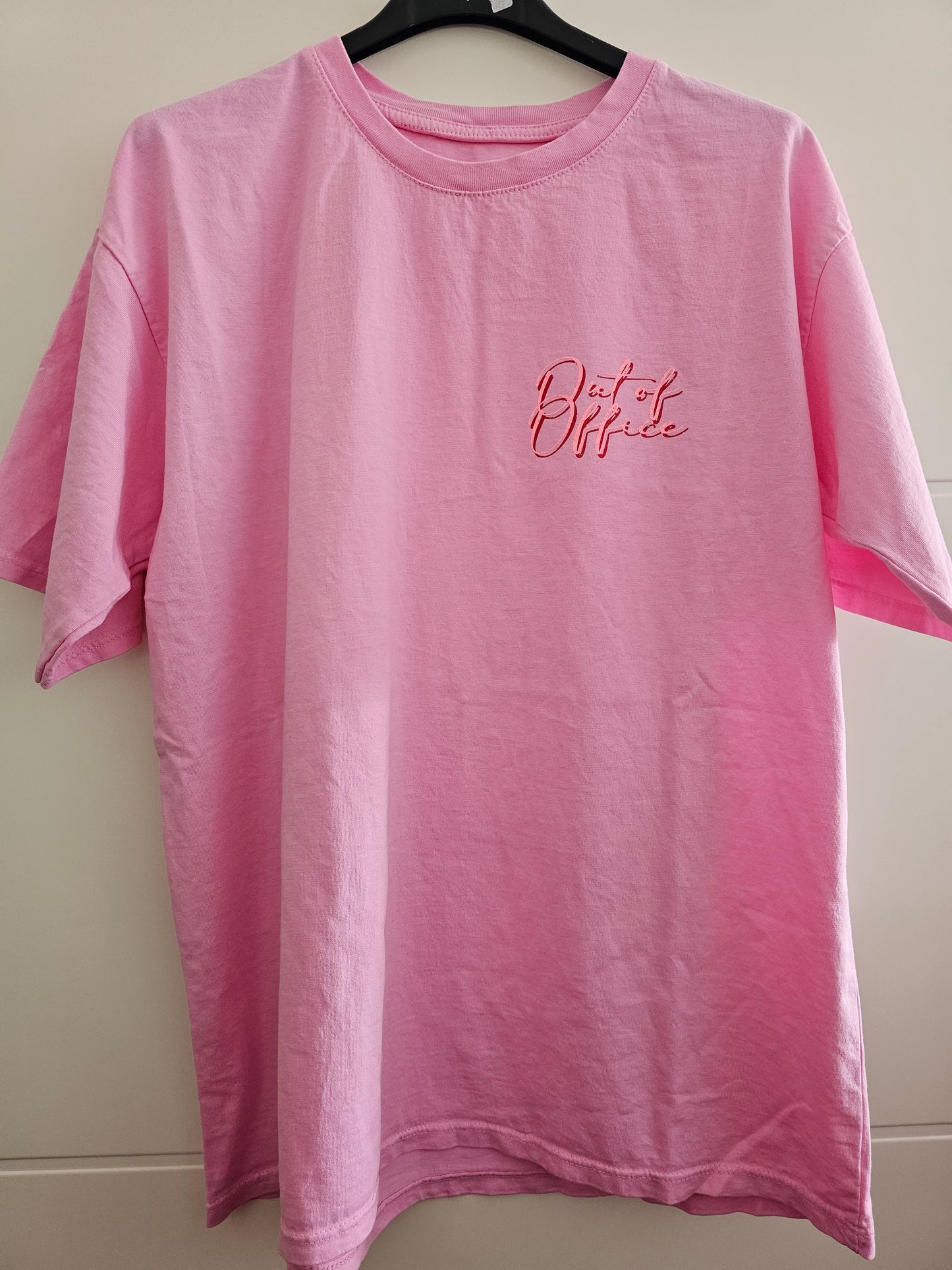 T-Shirt Out of Office