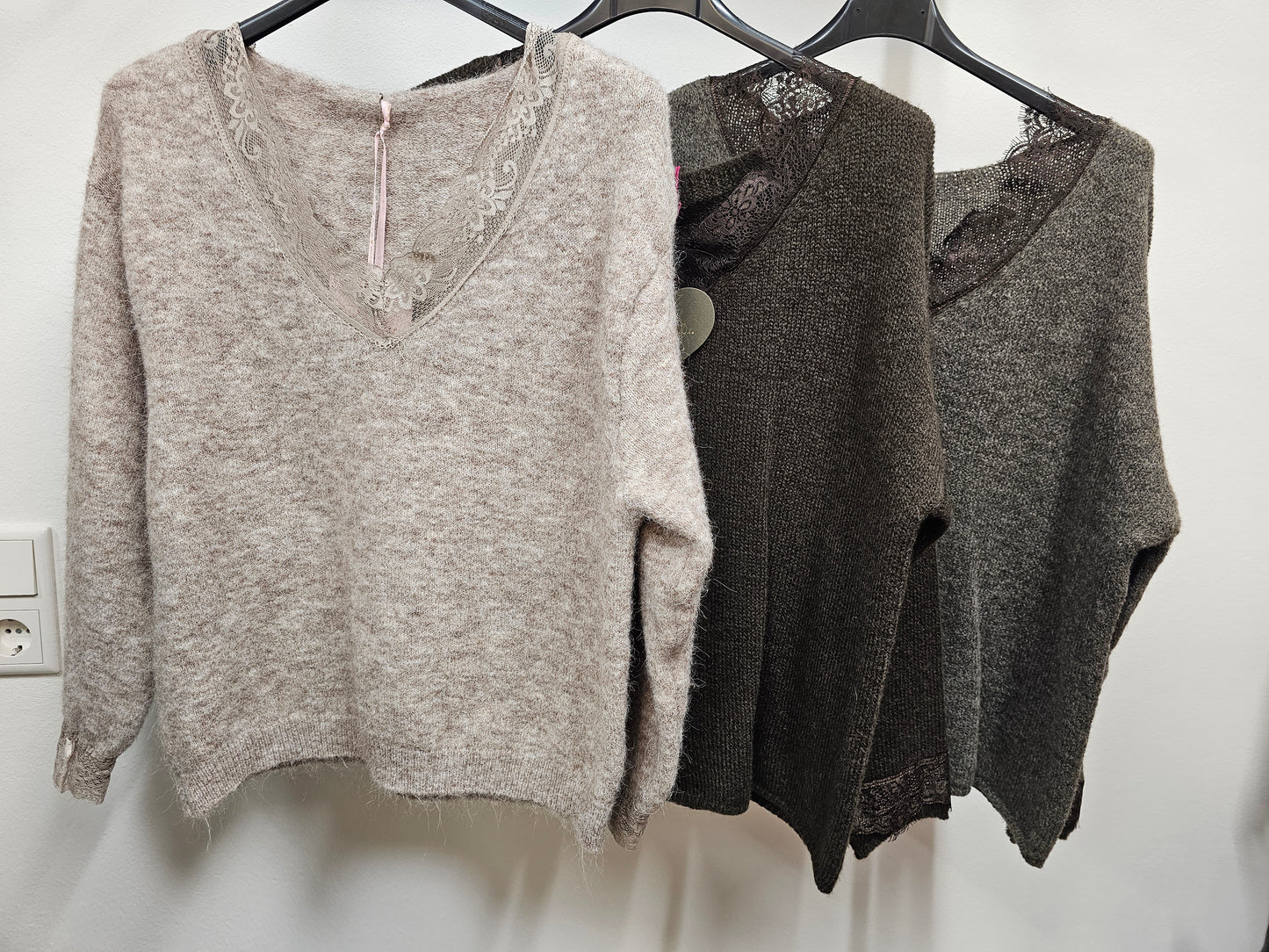 Pullover Charlet versch. Farben