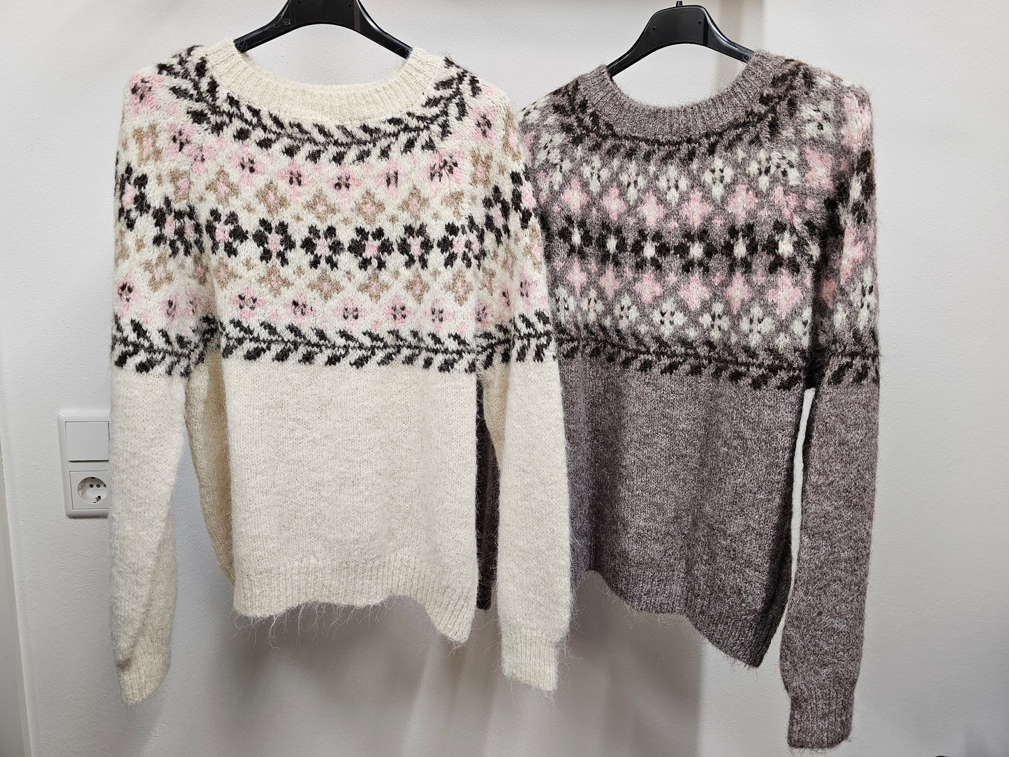 Pullover Snowie versch. Farben