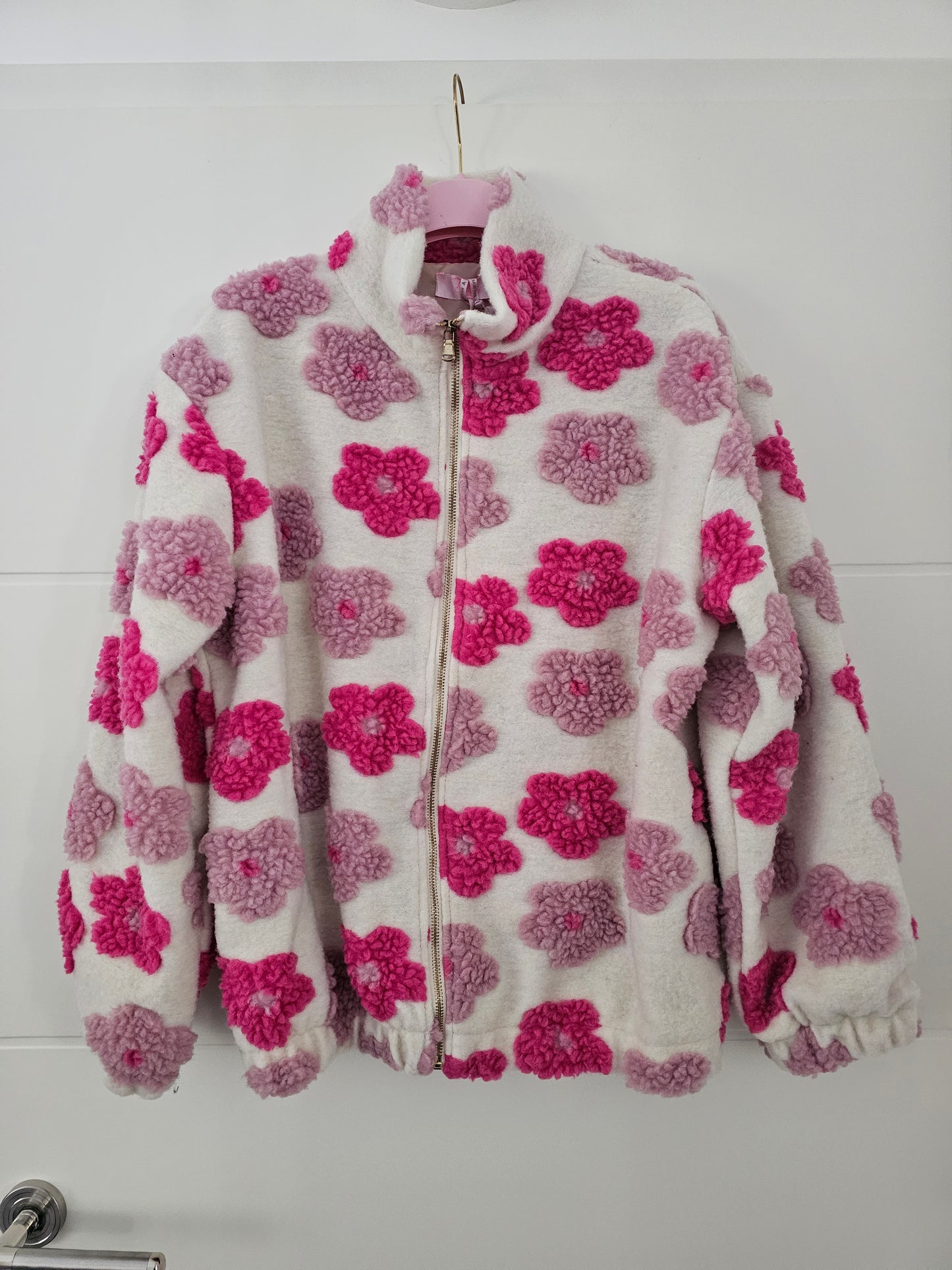 Teddy Jacke Blumi