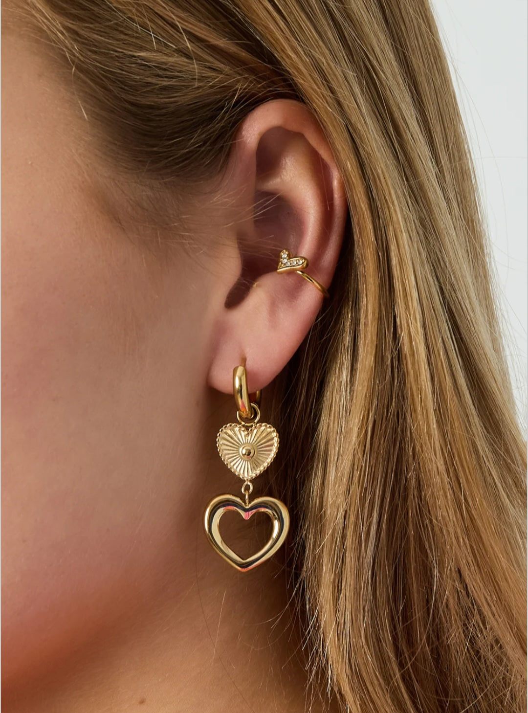 Ear Cuff Love gold