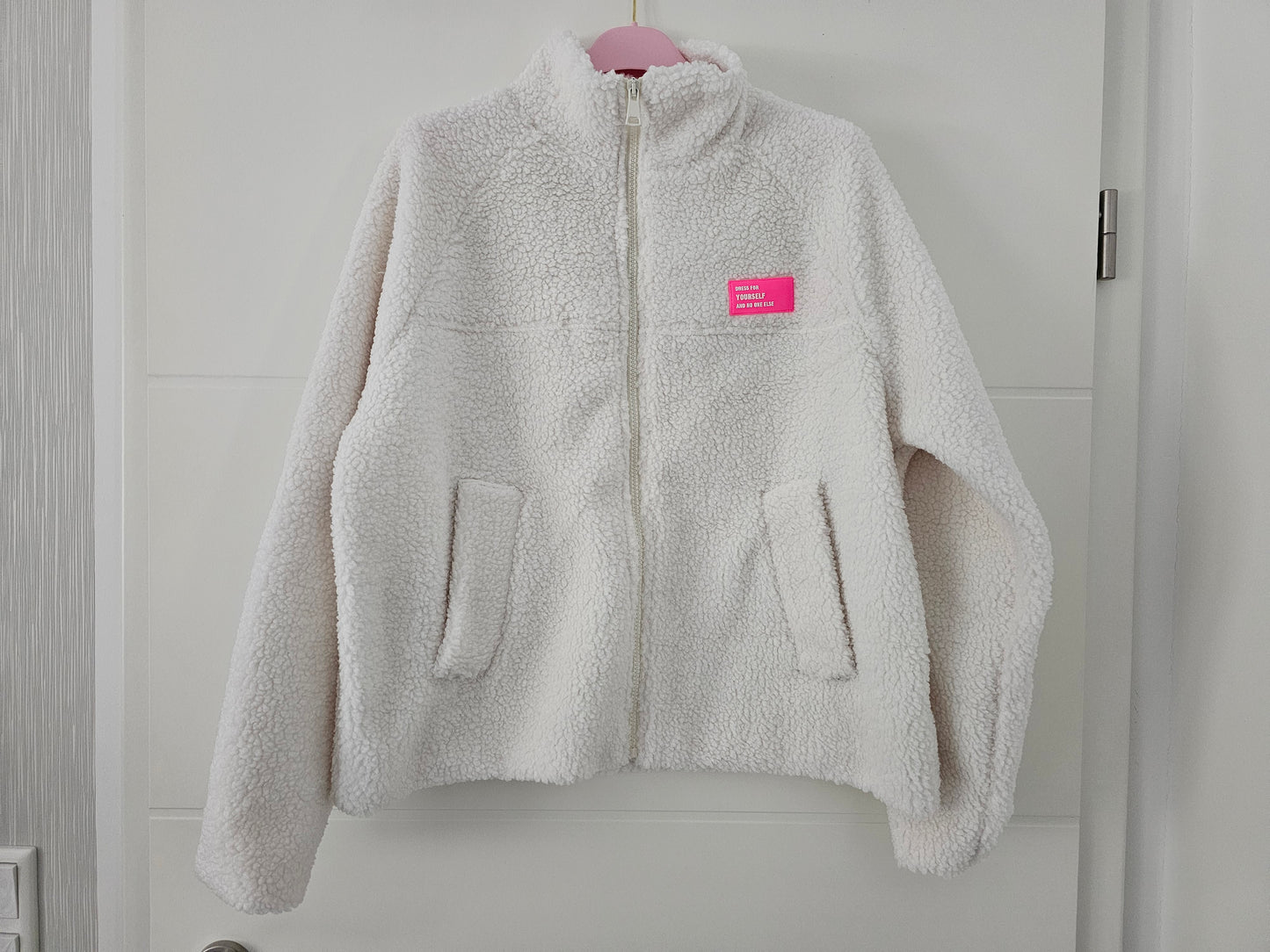 Kuschelige Teddyjacke weiß Patch&Zip