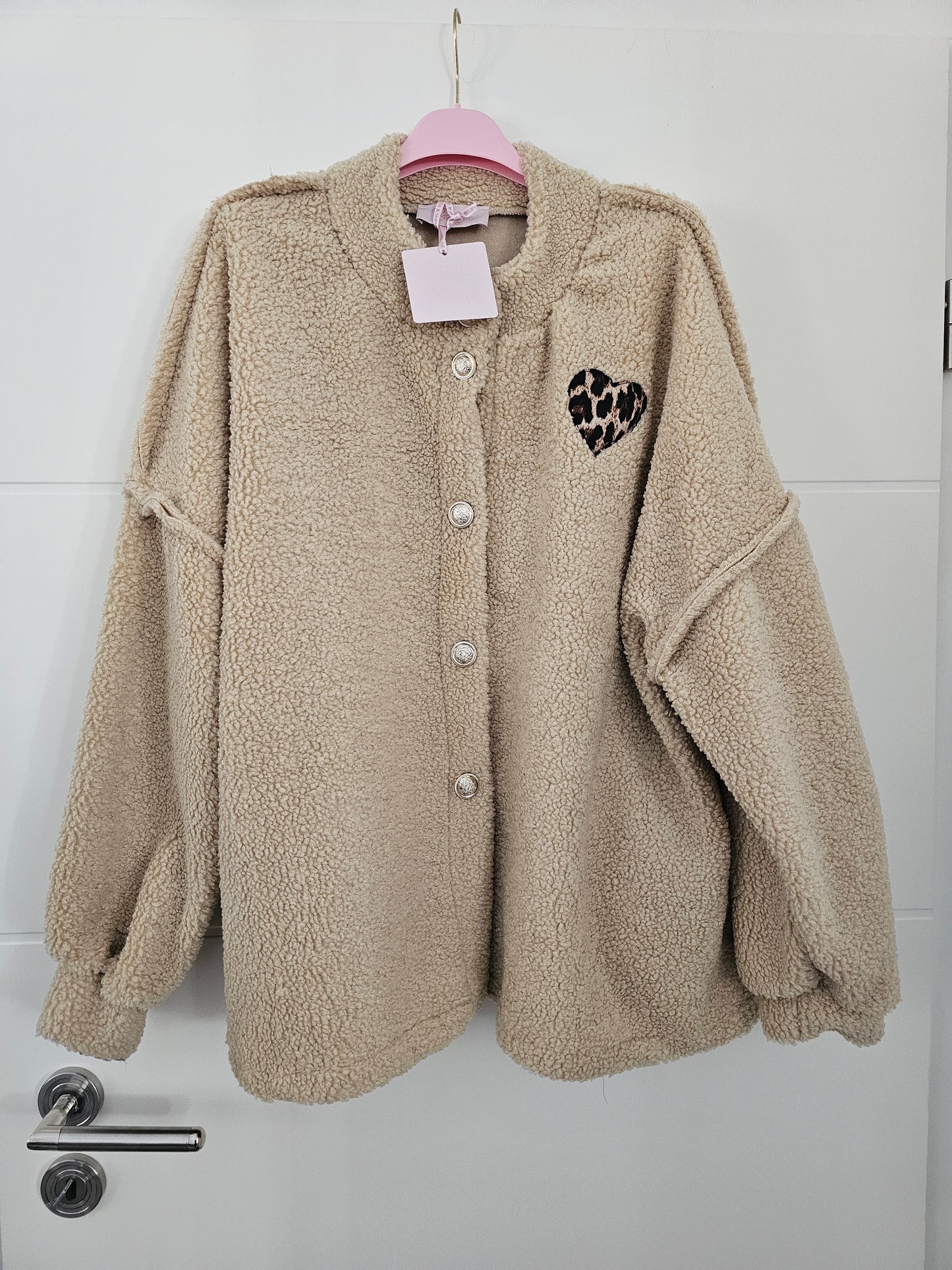 Lockere Teddy Jacke Leo Love beige