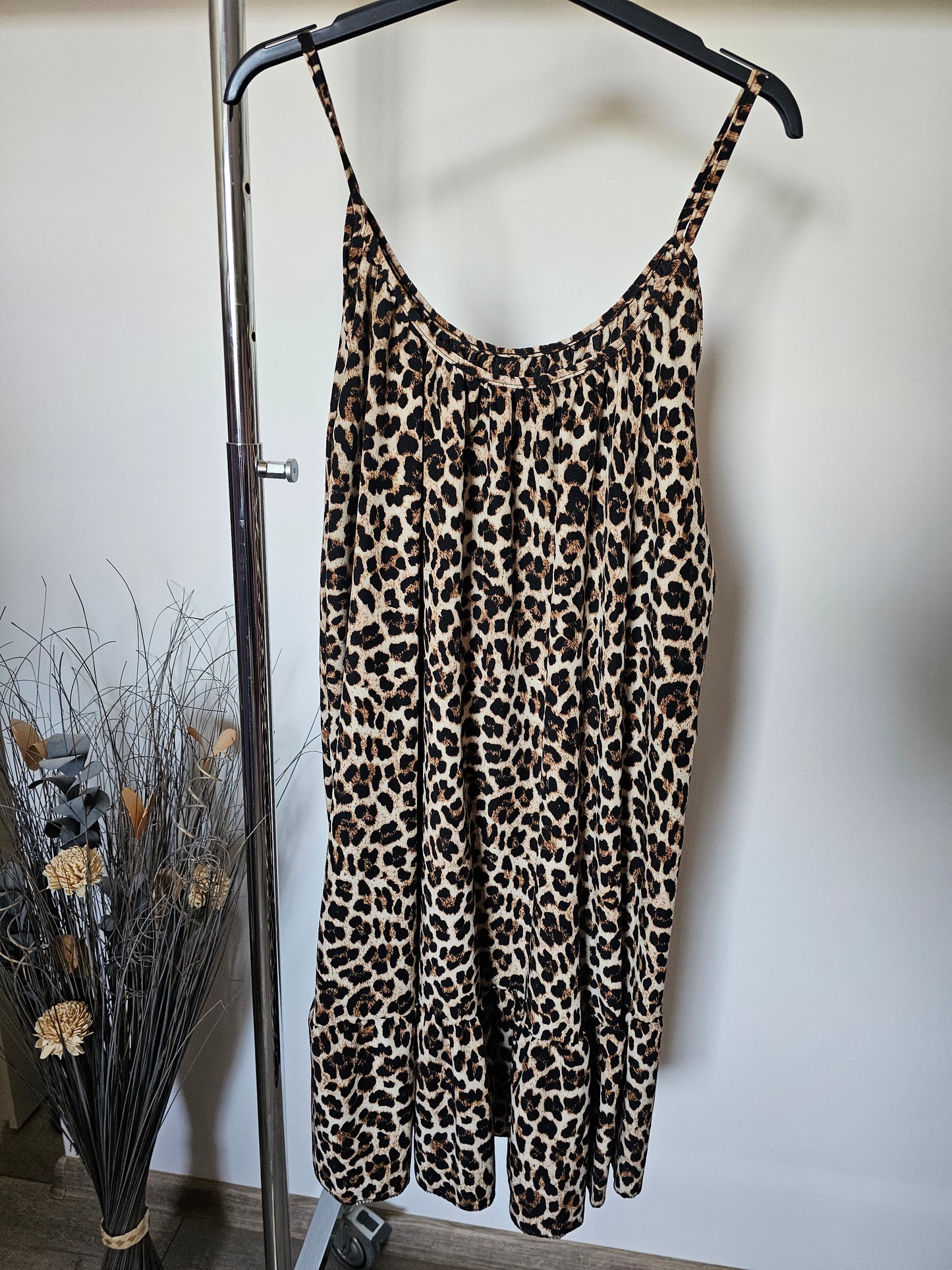 Luftiges Leo Kleid