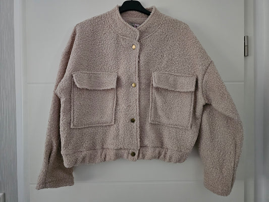 Kurze Boucle-Jacke beige