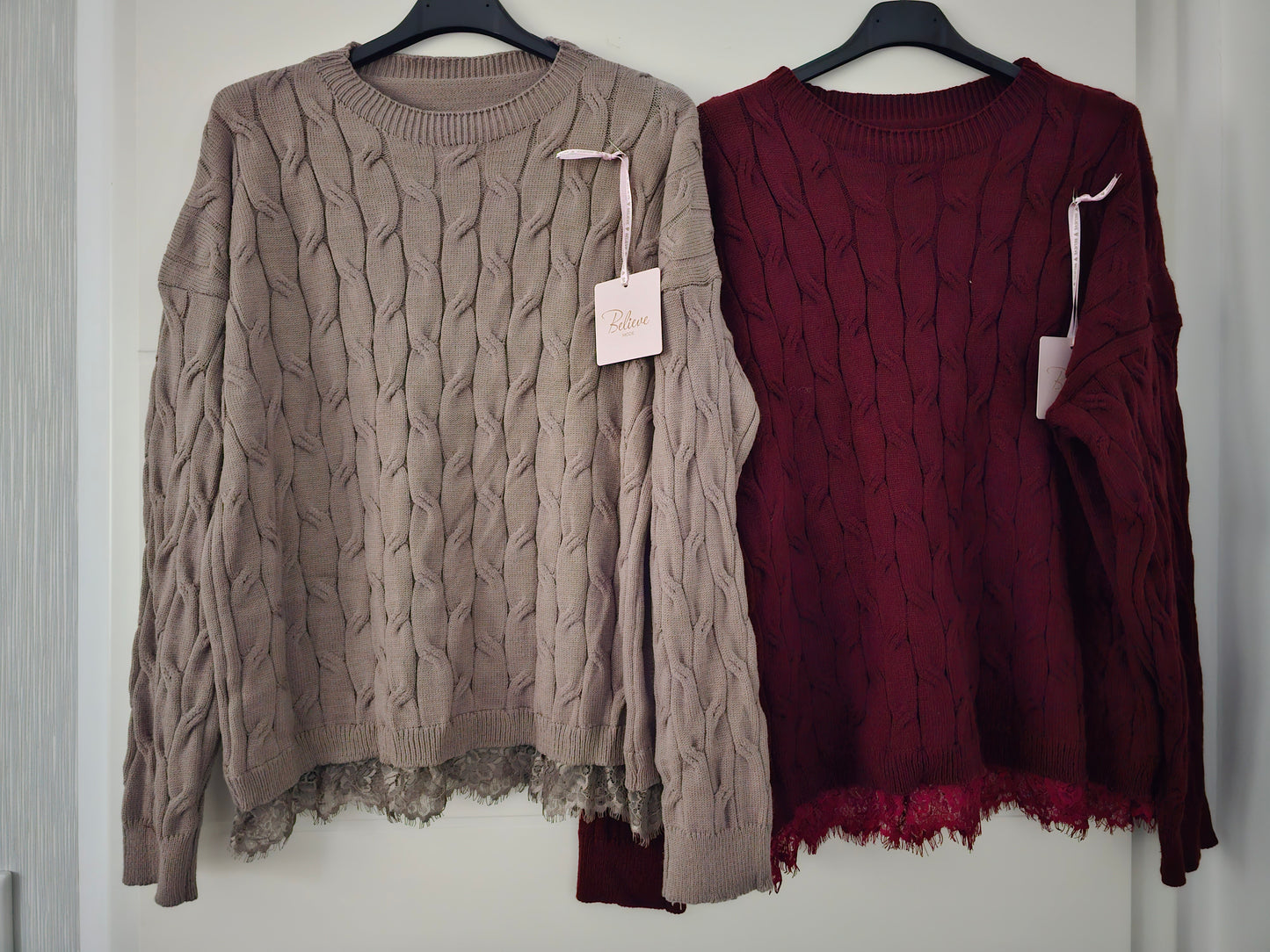 Pullover Zopfmuster +Spitze versch. Farben