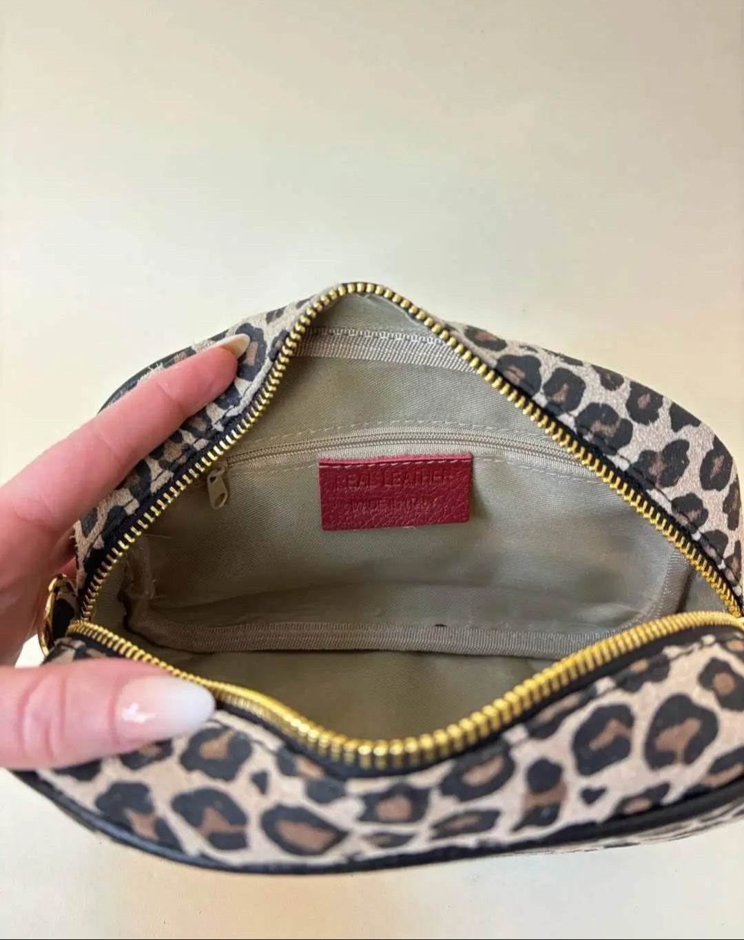 Wildleder Tasche Leo (Jade Bag)